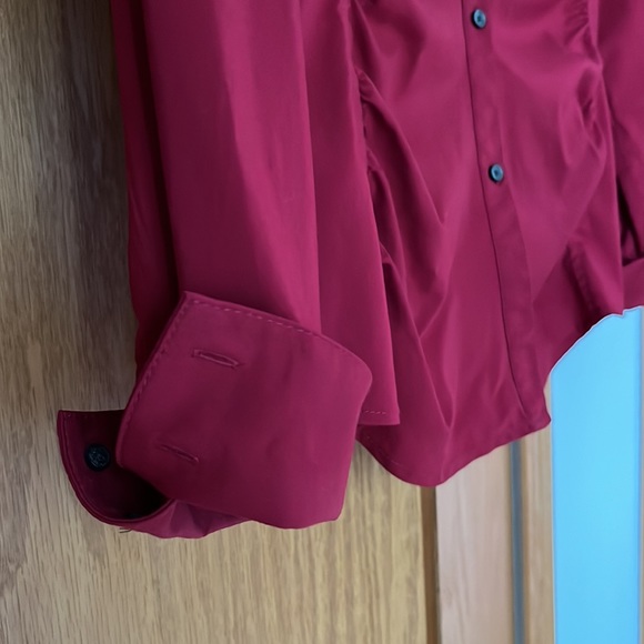 Express Red Side Rouched Blouse Size Small - Picture 4 of 8